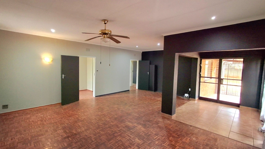 3 Bedroom Property for Sale in Roodia Free State
